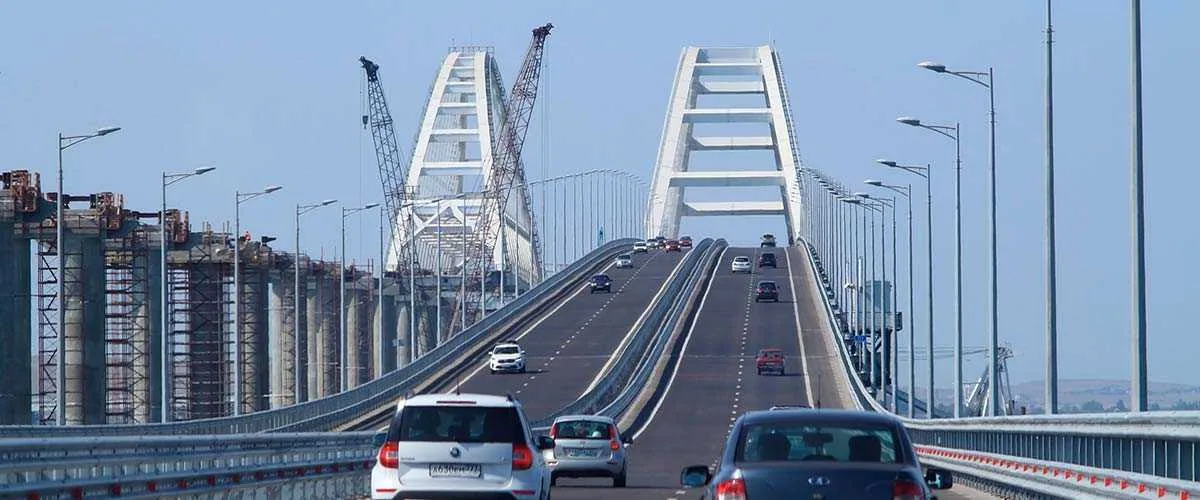 Экскурсия на Крымский мост из Дивноморска — в Дивноморске