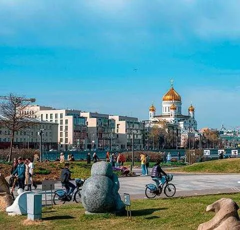 Храм Нерукотворного Образа Христа Спасителя в Сочи в поездке из Кабардинки