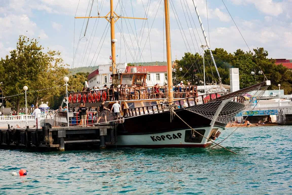 Куда сходить в Геленджике с детьми: лучшие парки, канатки и морские экскурсии